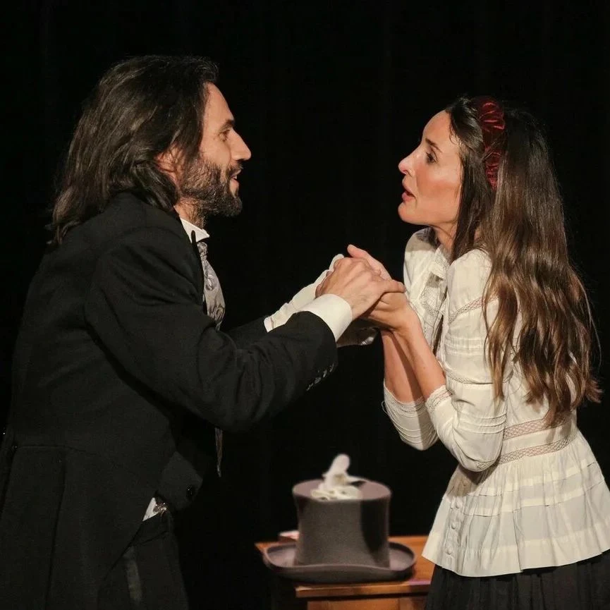 Cours de théâtre à Paris — spectacle de la troupe Arthéâct